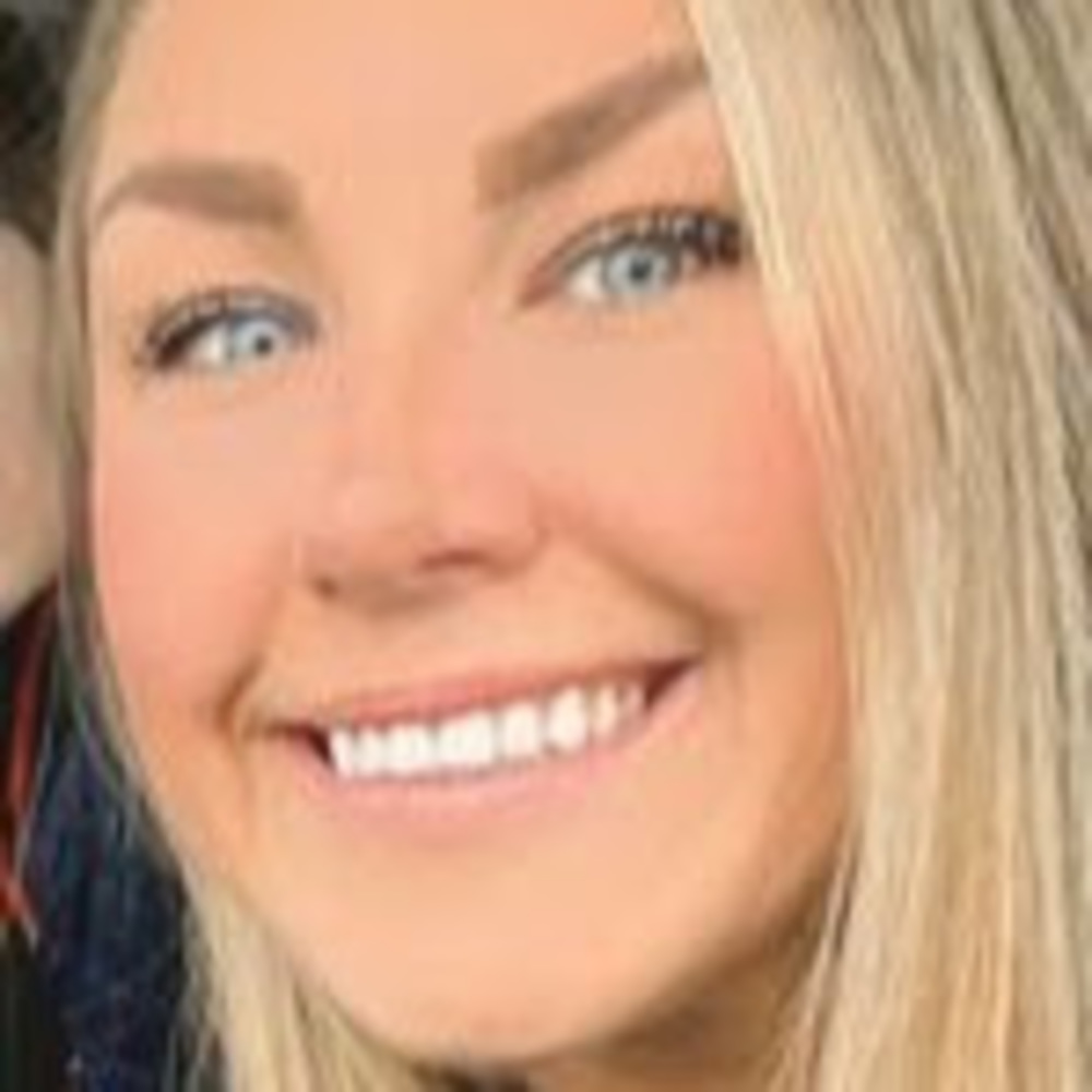 Meet your Posher, Angie